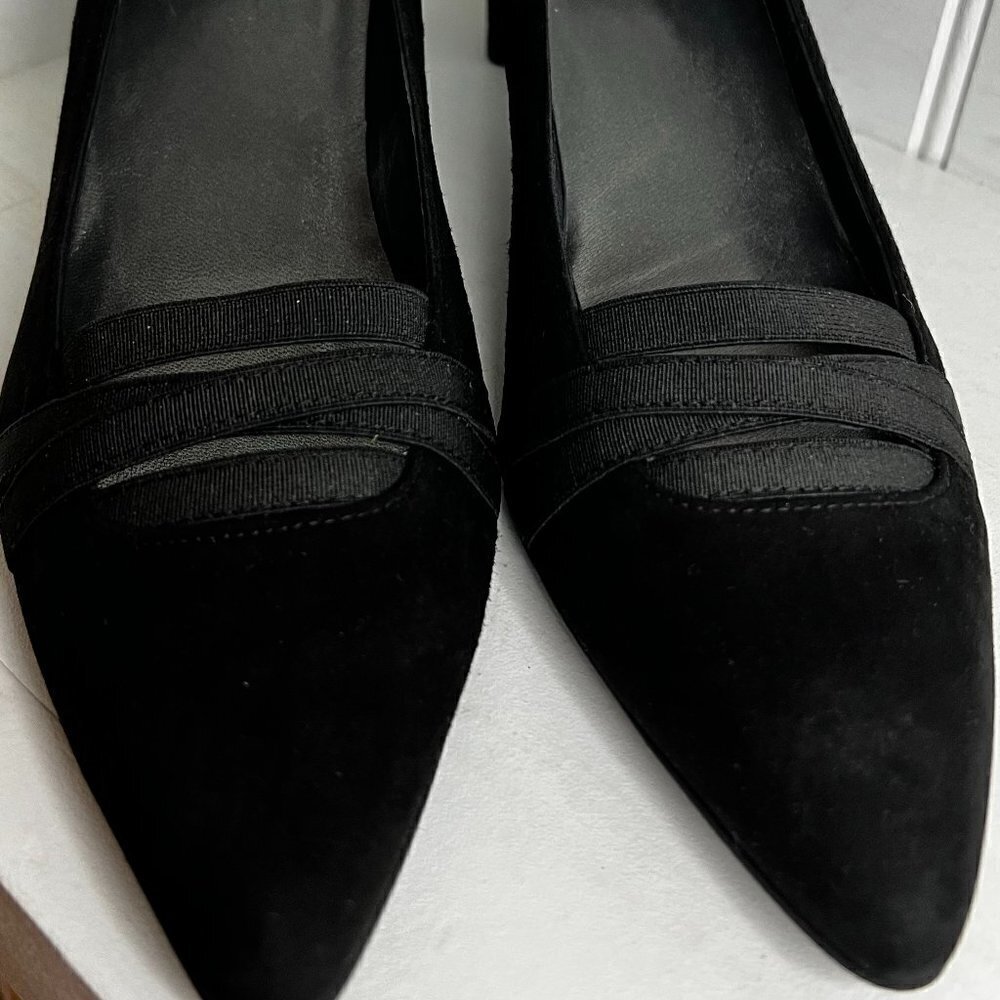 Stuart Weitzman Black Pointed Toe Suede Kitten Heel  Pumps Size 9.5